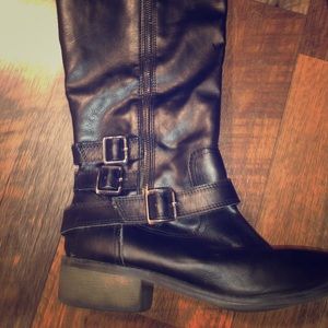 BLACK Faux leather riding boots